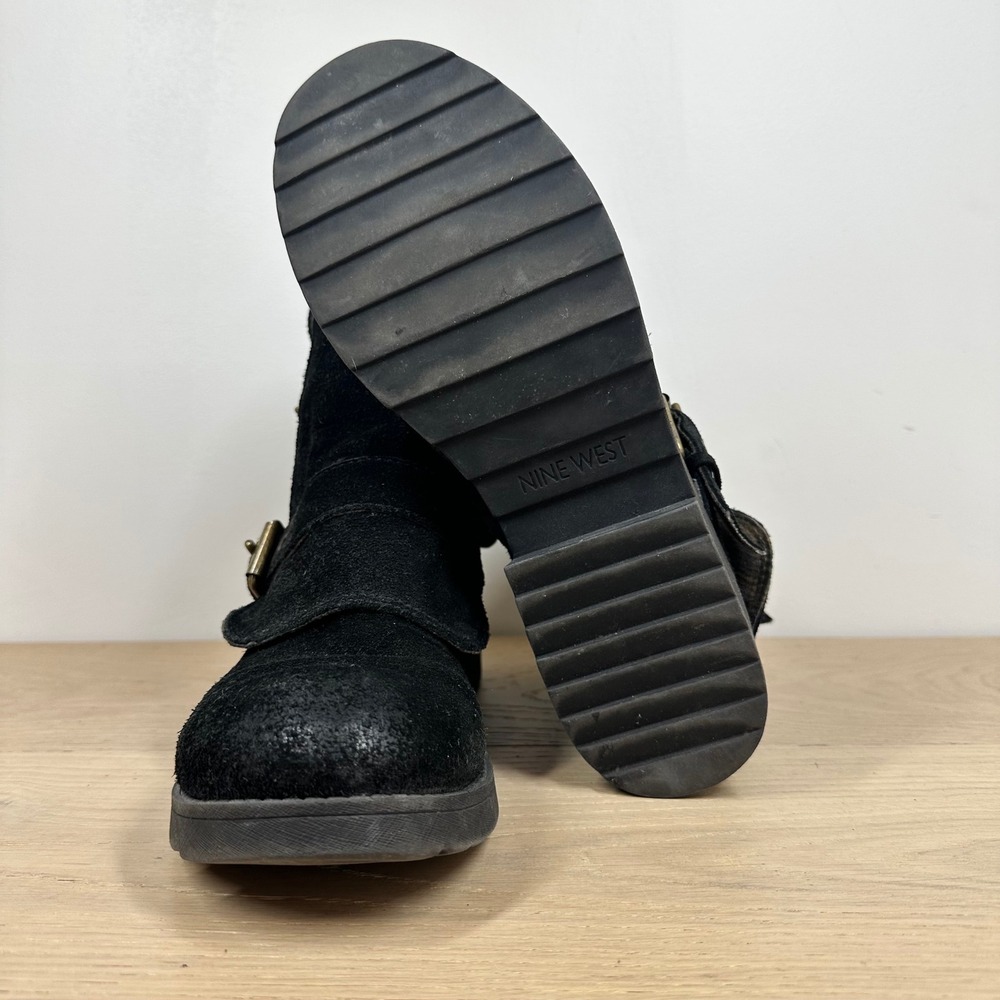 Nine West Boots Womens 9.5 Black Suede Ankle Biker Moto Buckle Lug Sole - Picture 8 of 11